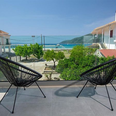 Seascape Villas Vassiliki - Beachfront Villas Eksteriør billede