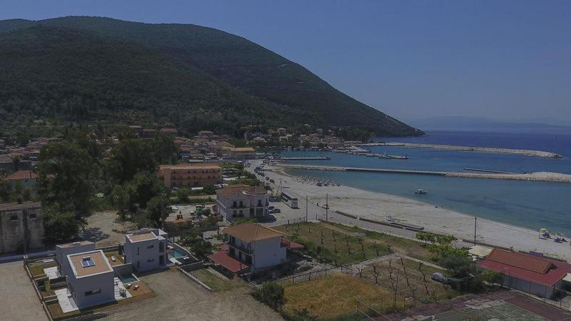 Seascape Villas Vassiliki - Beachfront Villas Eksteriør billede