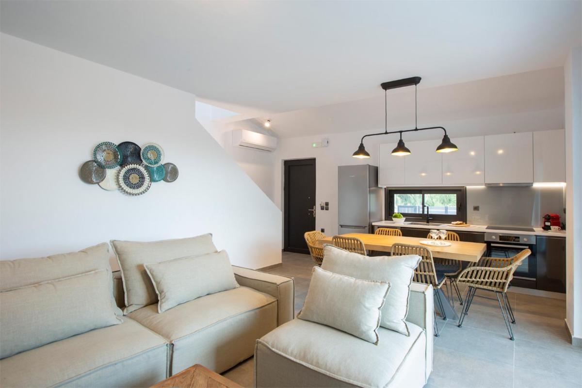 Seascape Villas Vassiliki - Beachfront Villas Eksteriør billede